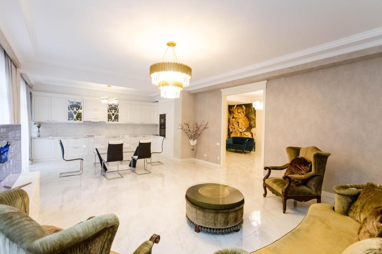 Rustaveli Residence I Тбілісі Екстер'єр фото