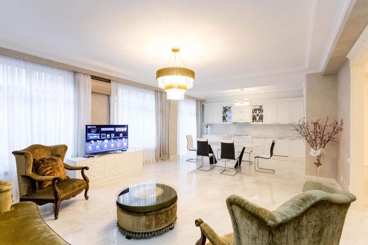 Rustaveli Residence I Тбілісі Екстер'єр фото