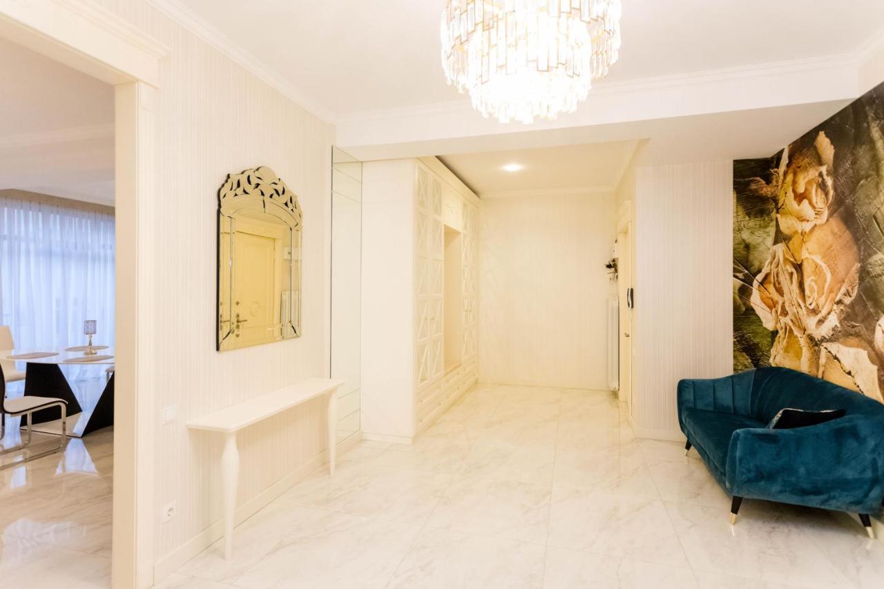 Rustaveli Residence I Тбілісі Екстер'єр фото